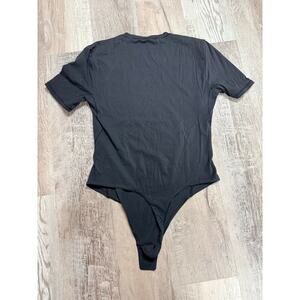 Lululemon Black Short Sleeve Bodysuit Women’s XS S Stretch Athletic Top